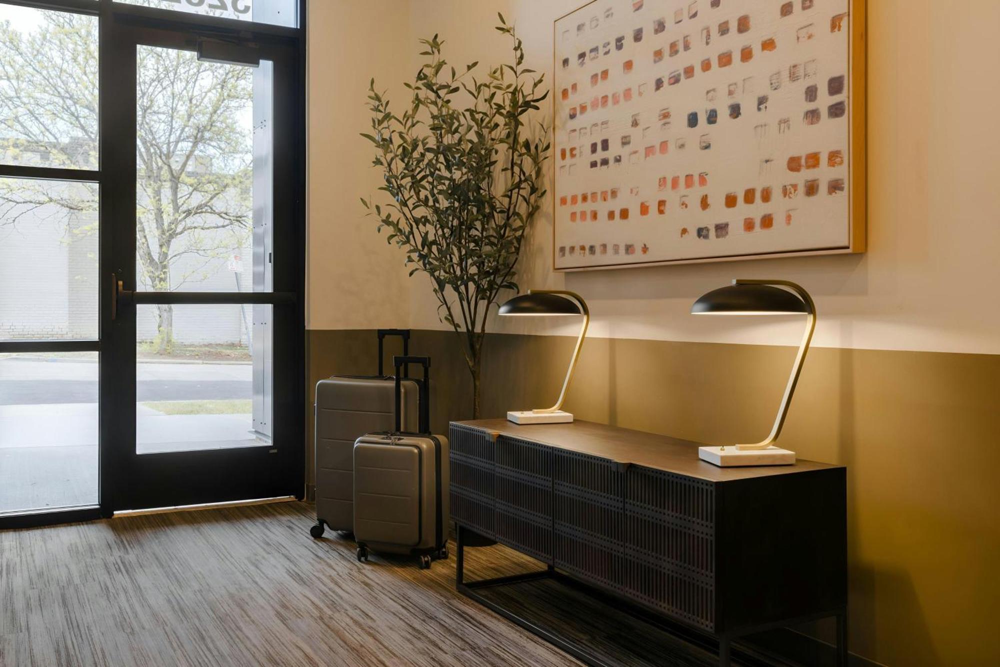 Sonder By Marriott Bonvoy The Artesian Apartments Lohi Apartahotel